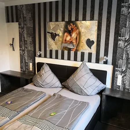 Fun & Joy Lifestyleresort - Adult Couples Only Hattgenstein