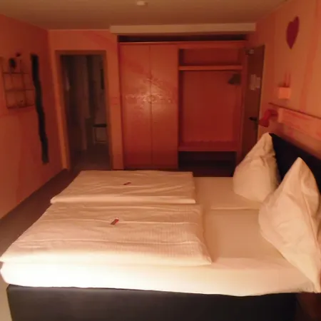 Fun & Joy Lifestyleresort - Adult Couples Only